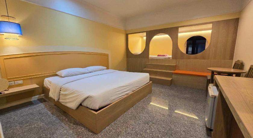 Golden Land Hotel Τσιανγκ Ράϊ Εξωτερικό φωτογραφία